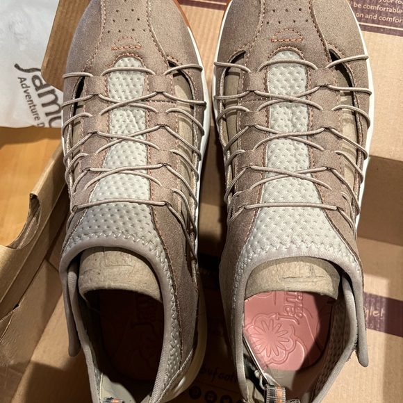 Jambu Woman’s Taupe Sneakers - Picture 3 of 10